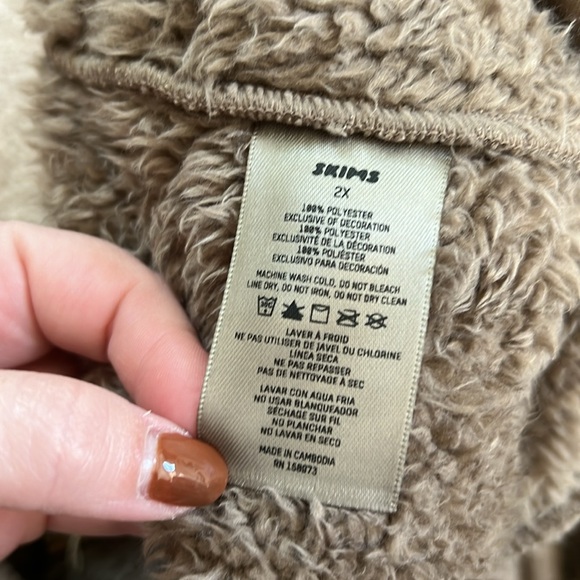 NWT Skims Teddy Sherpa Track Pant - Picture 11 of 11